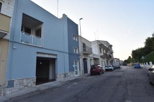 The surrounding neighborhood or a neighborhood close to the holiday home