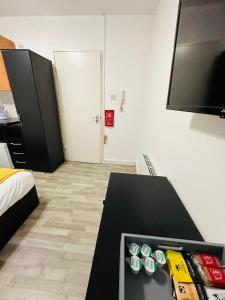 TV/trung tâm giải trí tại Premium Studio Flat 08 in Central London