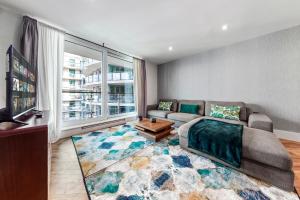 Χώρος καθιστικού στο Vauxhall large 2bedroom Central London with amazing River View Panoramic Balcony