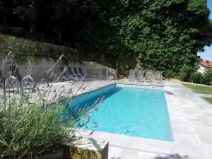 Piscina di Boutique Hotel Dvor o nelle vicinanze