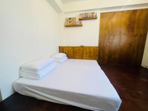 صورة لـ 白紙寓所blank slate B&B-鄰近夜市四人包棟 في ليودونغ