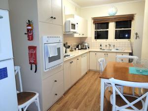 A kitchen or kitchenette at Prospect Place