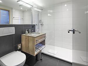 Ett badrum på Restaurant & Hotel Heidelberg