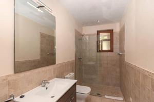 Ein Badezimmer in der Unterkunft Villa Can Jaume by Sealand Villas