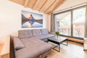Istumisnurk majutusasutuses Haus Beta by Zermatt Premium Apartments