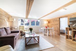 Posezení v ubytování Haus Kirchplatz 4 by Zermatt Premium Apartments