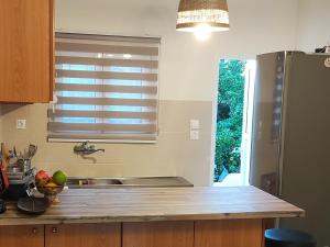 A kitchen or kitchenette at Leodi Place