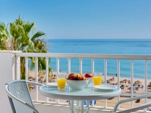 Fotografie z fotogalerie ubytování AL - Sunset Beachfront Apartment v destinaci Quarteira