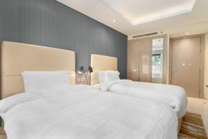 Fotografie z fotogalerie ubytování White Sage - Glamorous & Spacious 2BR at DAMAC Paramount Towers v Dubaji