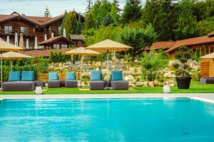 Bazén v ubytování Hotel Sonnenhof Aspach nebo v jeho okolí