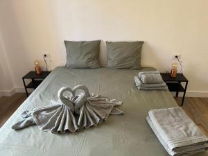Łóżko lub łóżka w pokoju w obiekcie Casa Balcon del Mar 1