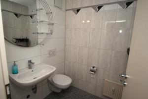 Ένα μπάνιο στο Apartment nähe Cannstatter Wasen