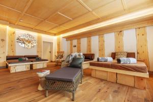 Posedenie v ubytovaní Appartement Loser mit Indoorpool und Sauna