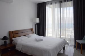 Luxury!! New !! Top Exclusive Villa " Prestige " Best sea Viewにあるベッド +48枚の写真