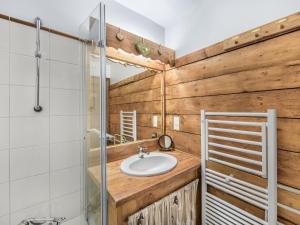 Appartement Megève, 2 pièces, 4 personnes - FR-1-453-56にあるバスルーム