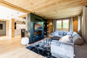 TV a/nebo společenská místnost v ubytování Megève - Chalet Miage