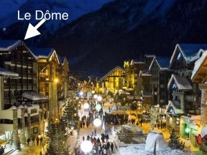 Zdjęcie z galerii obiektu Studio Cabine Confort · Centre de Val d'Isère · Balcon Sud · Près des Pistes - FR-1-518-122 w mieście Val dʼIsère