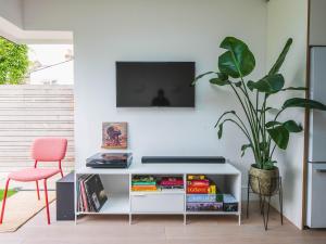 Pass the Keys Peckham House with garden London