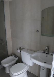Ванная комната в Entire Apartment with Downtown View - AlojarteJuy