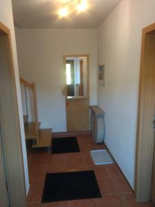 a room with a bathroom with a toilet in it at Ferienhaus Am Stadtpark in Ballenstedt