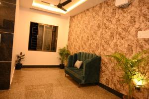 Hotel Tripti-Biswanath Chariali的休息区