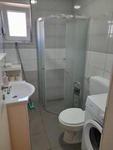 Kúpeľňa v ubytovaní Apartman Harfa 2