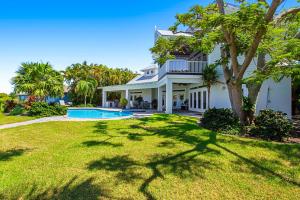 Hồ bơi trong/gần 3 Oars