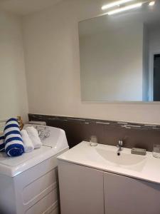 Gambar di galeri bagi Convenient Studio Apt Near Airport, Beaches & Food di Cupecoy