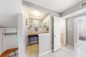 Gallery image of Crows Nest #E in Garland