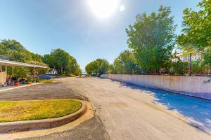 Gallery image of Crows Nest #E in Garland