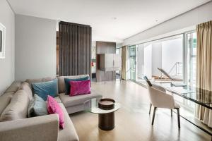 Zona de estar de Hilton Auckland
