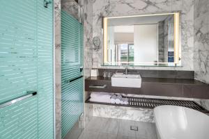 Un baño de Hilton Auckland