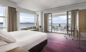 Cama o camas de una habitación en Hilton Auckland