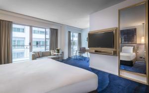 Cama o camas de una habitación en Hilton Auckland