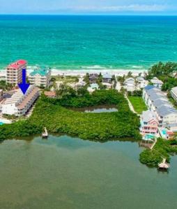 Fotografie z fotogalerie ubytování Newly Renovated, Water Views, 2 BD Condo v destinaci Clearwater Beach