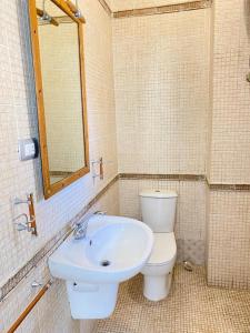 Ένα μπάνιο στο اول صف على البحر مارينا الساحل الشمالي0 هـ +31 φωτογραφίες