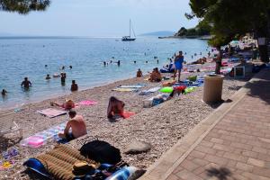Fotografia z galérie ubytovania Apartments by the sea Podaca, Makarska - 8536 v Podaci