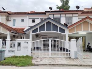 Το κτήριο όπου στεγάζεται  η παραθεριστική κατοικία