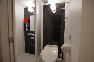 Koupelna v ubytování MARUKOU HOTEL