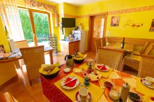 Billede fra billedgalleriet på Wein- und Gästehaus Michels i Wolf