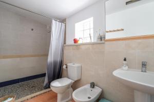 Koupelna v ubytování Cortijo La Abuela