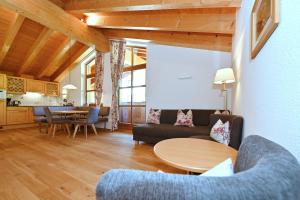 Kuchyň nebo kuchyňský kout v ubytování Gasthaus & Pension Alphorn