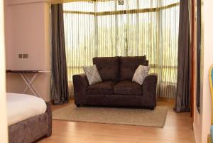 Posezení v ubytování RAVIC HOMES NAKURU