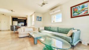 Posezení v ubytování BnBIsrael apartments - Masaryk Musk