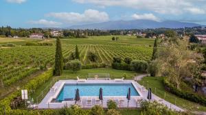 The swimming pool at or close to Anna Farmhouse at Wine Resort