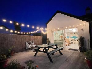 Siseõu või muu väliala majutusasutuses Harbour view retreat Cró na mbó
