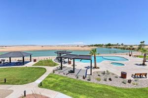 een luchtzicht op een park met een waterlichaam bij Eagle Village at Islas del Mar B2 in Puerto Peñasco