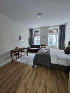 Posteľ alebo postele v izbe v ubytovaní Cozy Core Vienna 10 min to Center