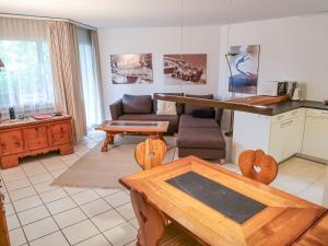 Kuchyň nebo kuchyňský kout v ubytování Apartment Tavaun A11 by Interhome