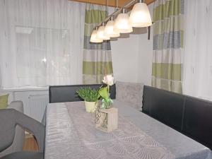 Posezení v ubytování Apartment Walzthöni by Interhome